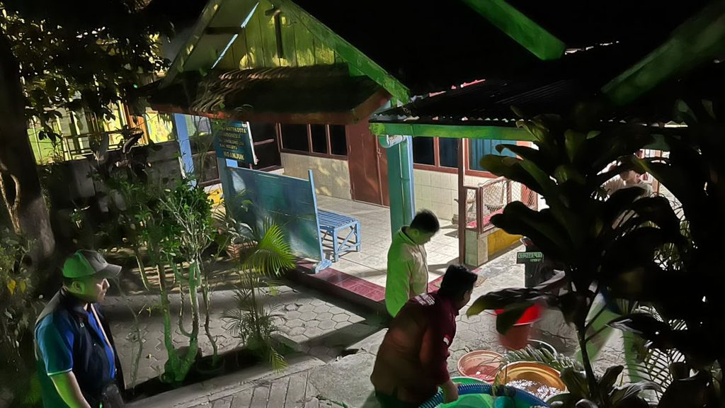 Droping Air di Gereja Desa Lengkonglor Kecamatan Ngluyu